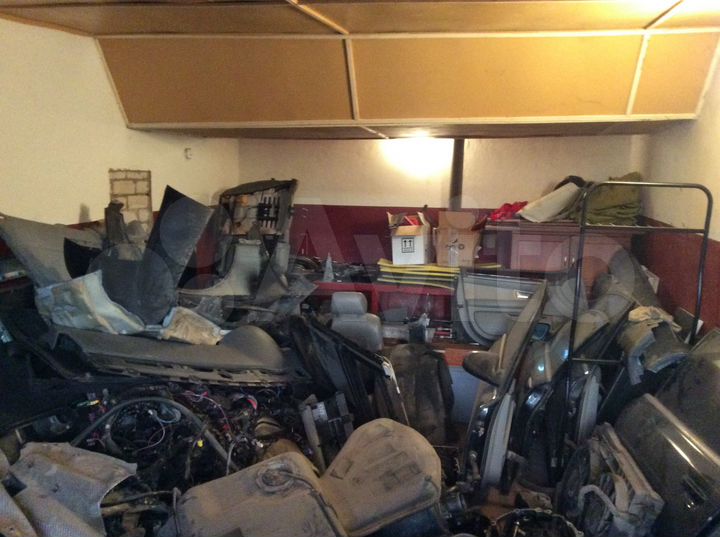 Гараж, > 30 м²