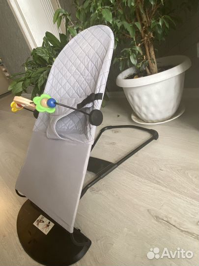 Шезлонг для новорожденных