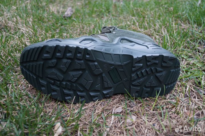 Ботинки тактические lowa