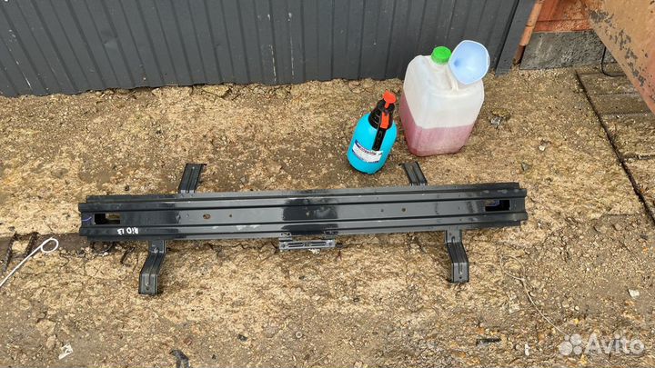 Усилитель Бампера задний на kia rio 3