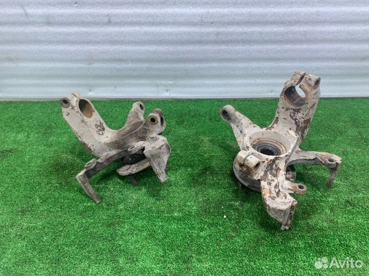 Кулак поворотный передний Ford Focus хэтчбек 1.6L