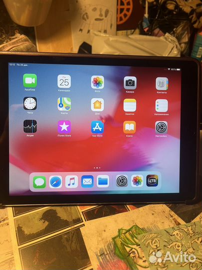 iPad Air (Wi-Fi +Cellular)