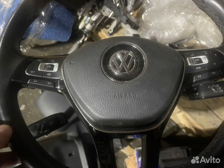 Подушка безопасности в руль Volkswagen Tiguan 2