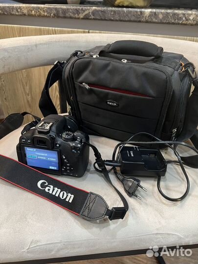 Зеркальный фотоаппарат canon 700d