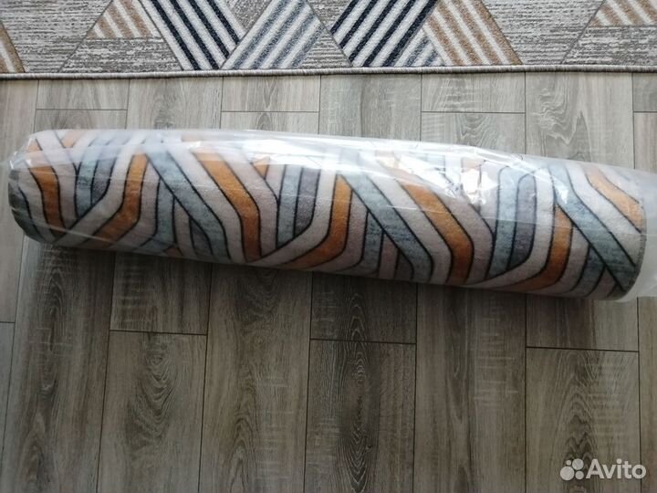 Ковровая дорожка новая