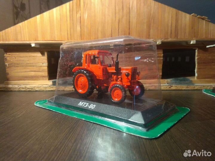 Модель трактора