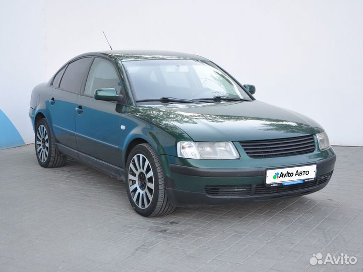 Volkswagen Passat 1.6 МТ, 1999, 200 000 км