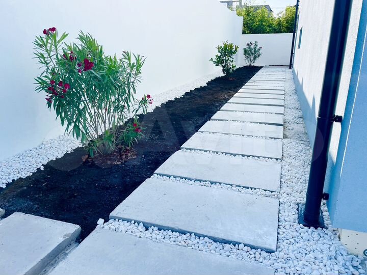 Дом 225 м² на участке 4,1 сот.