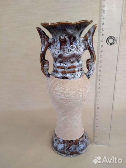 Керамическая ваза для цветов