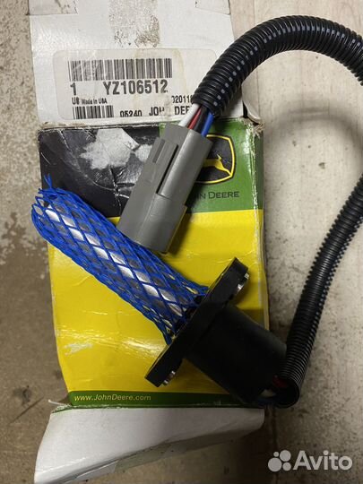 Джон Дир YZ106512 датчик скорости John Deere
