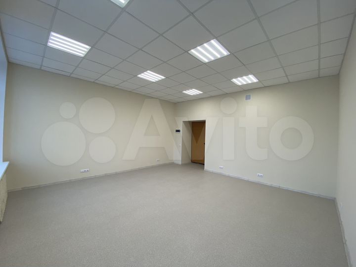 Офис/Помещение, 32.7 м² на Чаадаева д.5