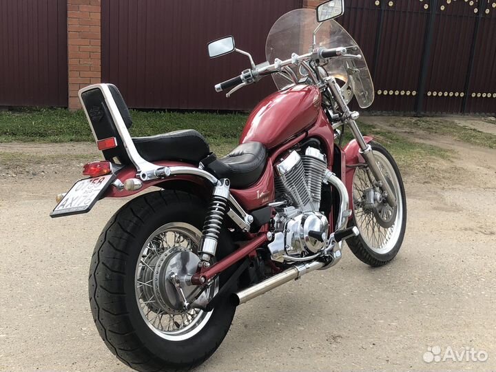 Suzuki VS 800 intruder