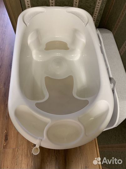 Ванночка для купания+пеленальный столик