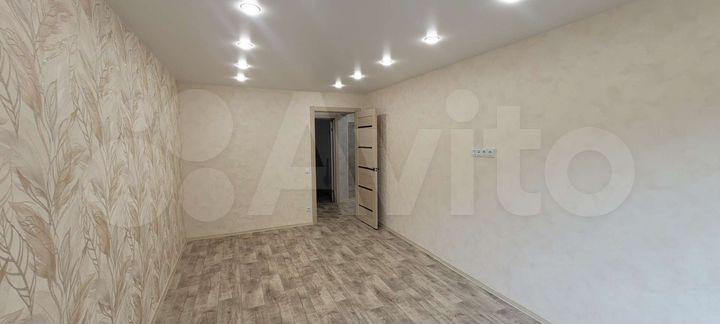 2-к. квартира, 49 м², 1/5 эт.