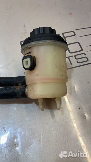 Бачок гидроусилителя Kia Rio 2 JB G4EE 2011