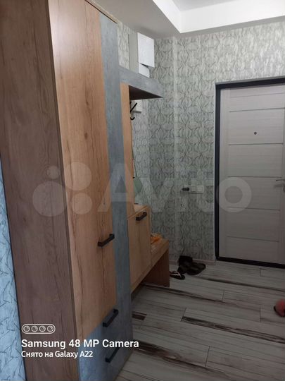 2-к. квартира, 70 м², 1/10 эт.