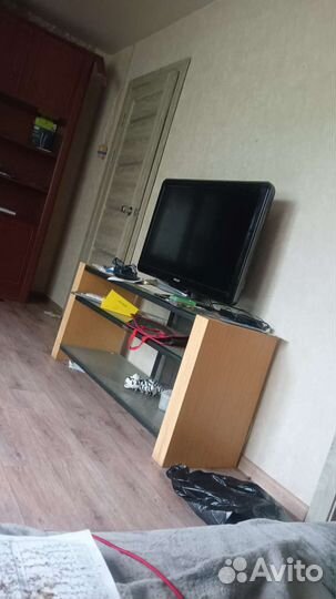 Продам телевизор с полкой