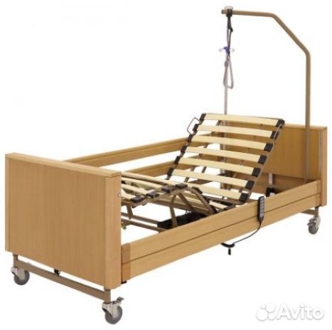 Медицинская кровать железная с механизмом