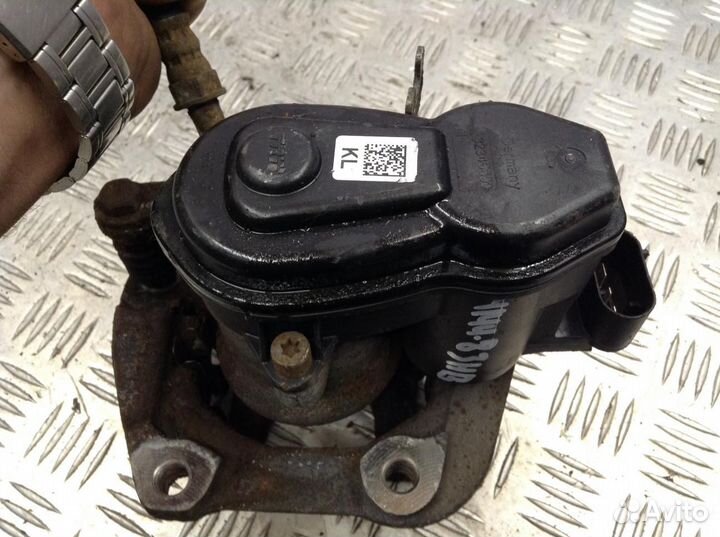 Суппорт тормозной задний левый BMW 5