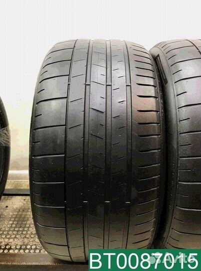 Pirelli P Zero PZ4 265/40 R19 98Y