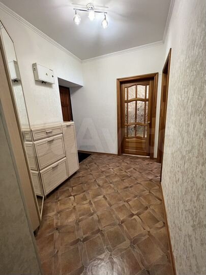 2-к. квартира, 62 м², 1/10 эт.