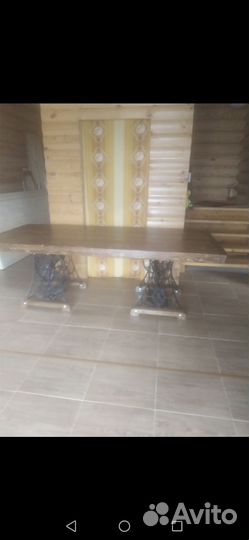 Стол и стулья, другая мебель