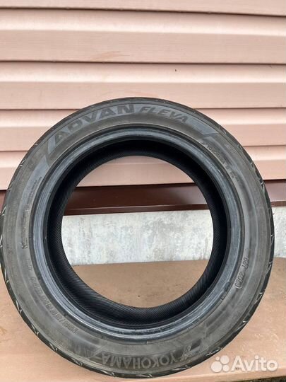Yokohama Advan Fleva V701 195/65 R16