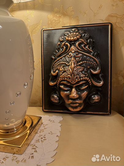 Маска картина 2050