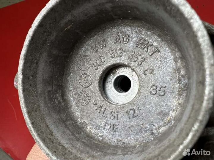 Опора амортизатора заднего Skoda Yeti 1.2 CBZ 2011