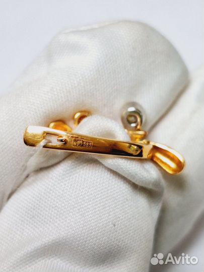 Золотые серьги с Бриллиантом (44350)