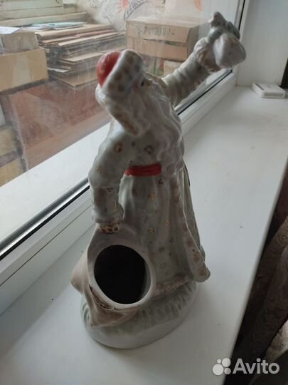 Фарфоровые статуэтки