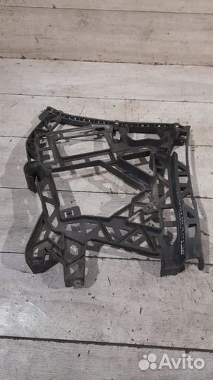 Кронштейн бампера задний правый Mercedes Gl Gls