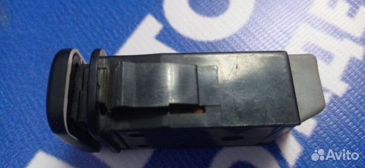 Кнопка птф Kia Clarus седан T8D 1999