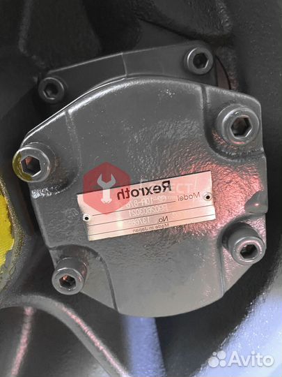 Гидравлический насос Doosan S180W-5 401-00379