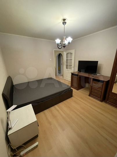 Комната 18 м² в 2-к., 10/16 эт.