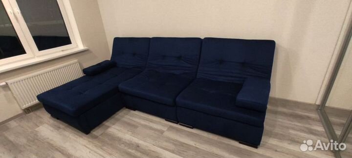 Красивый диван