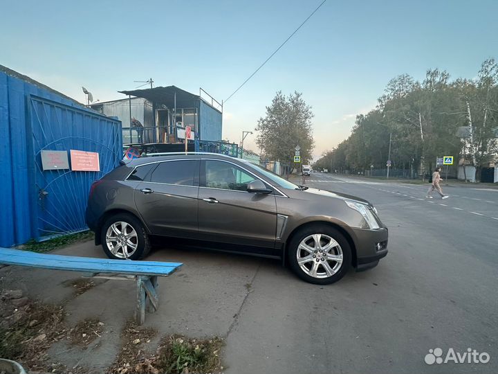Cadillac SRX 3.0 AT, 2013, 183 000 км