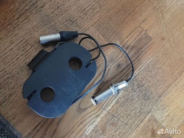 Инструментальный, (дикторский) микрофон