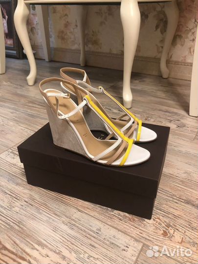 Vicini босоножки