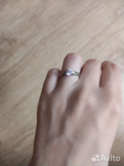 Серебряное кольцо женское