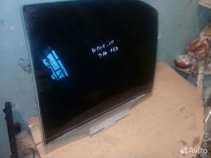 Стекло задний левой двери Mercedes W202