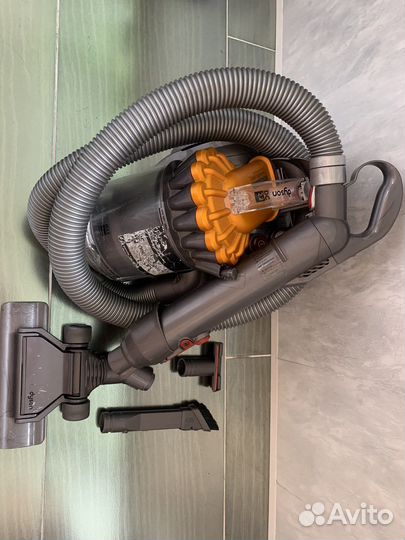 Пылесос Dyson DC 22