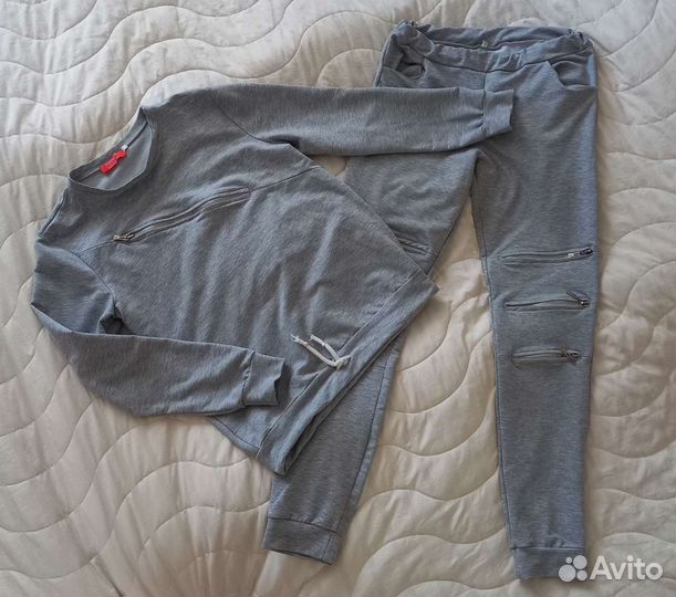 Спортивный костюм женский 44