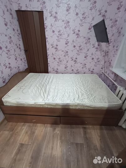 Кровать б/у