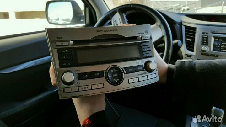 Штатная магнитола Subaru Legacy или Outback 2011