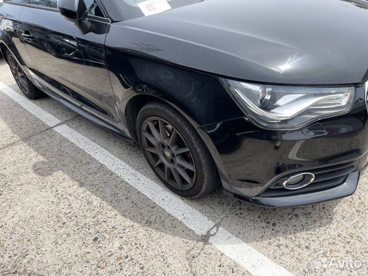 Петля замка двери задняя Audi A1 caxa 2011