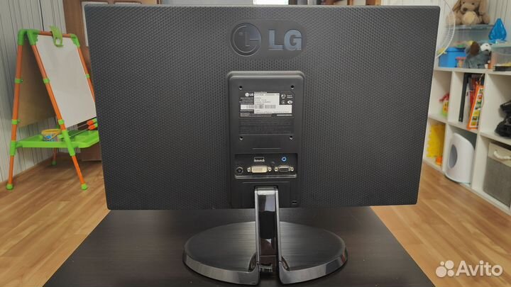 LG 22EA53VQ-P