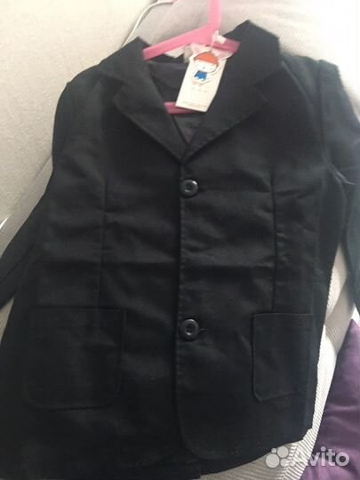 Пиджак на мальчика новый