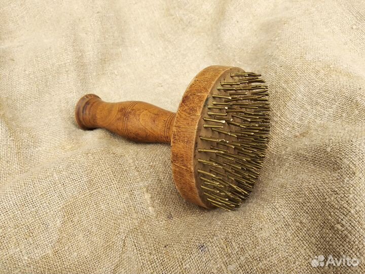 Щеть – орудие, использовавшееся для чесания льна