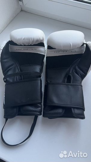 Боксерские перчатки 12 oz